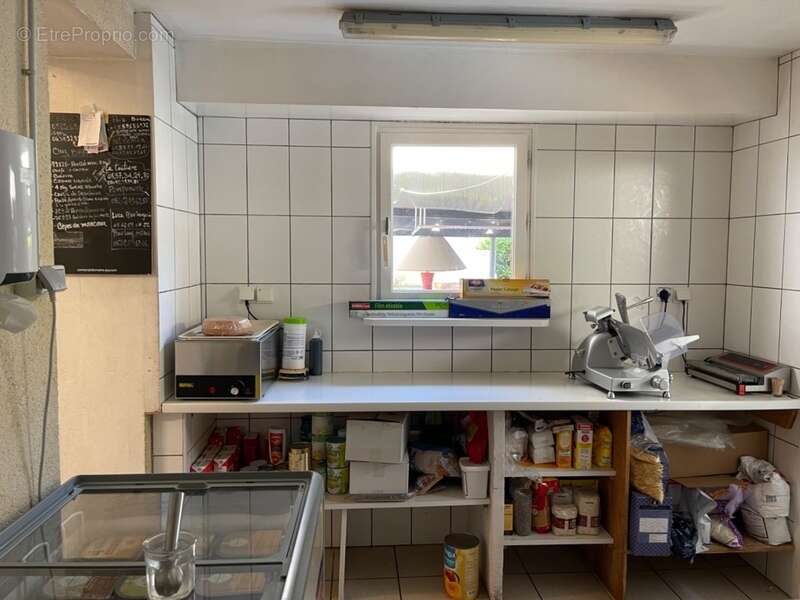 Commerce à MONLEZUN-D&#039;ARMAGNAC