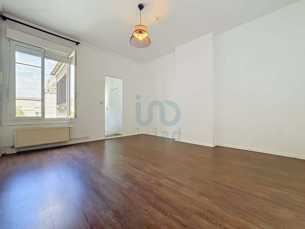 Appartement 24 m² à Reims  - photo 3