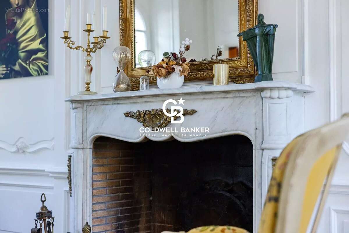 Maison à SAINTE-LUCE-SUR-LOIRE