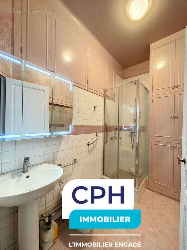 Appartement à PARIS-12E