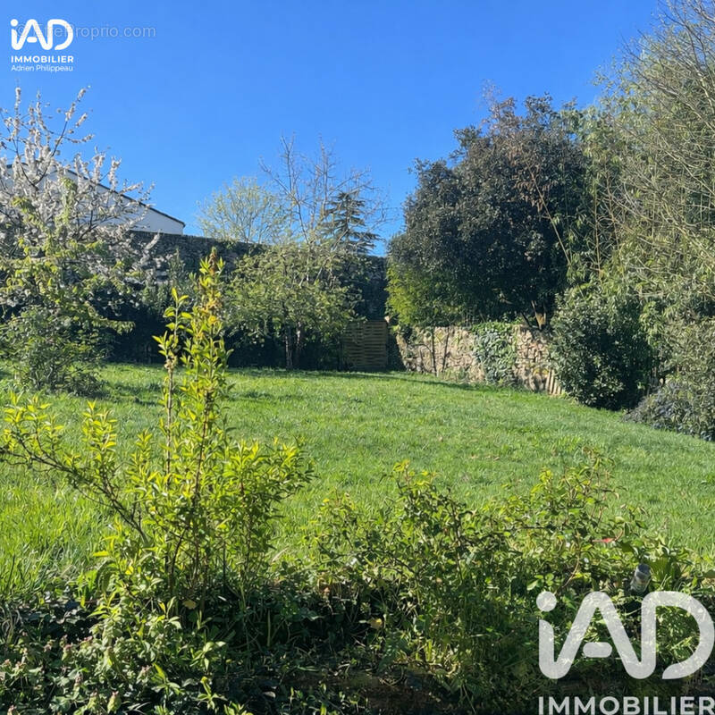 Photo 1 - Maison à BOUGUENAIS