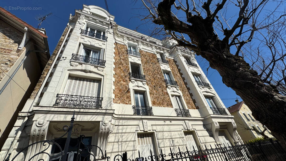 Appartement à ENGHIEN-LES-BAINS