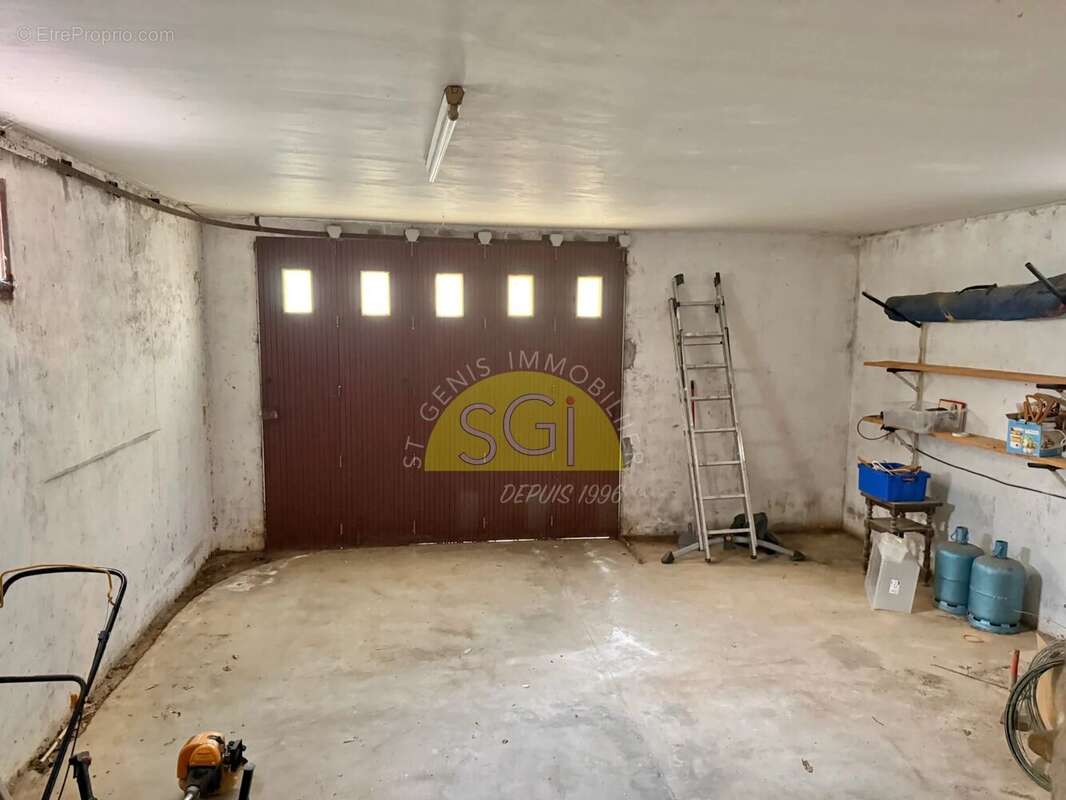 Maison à VILLELONGUE-DELS-MONTS