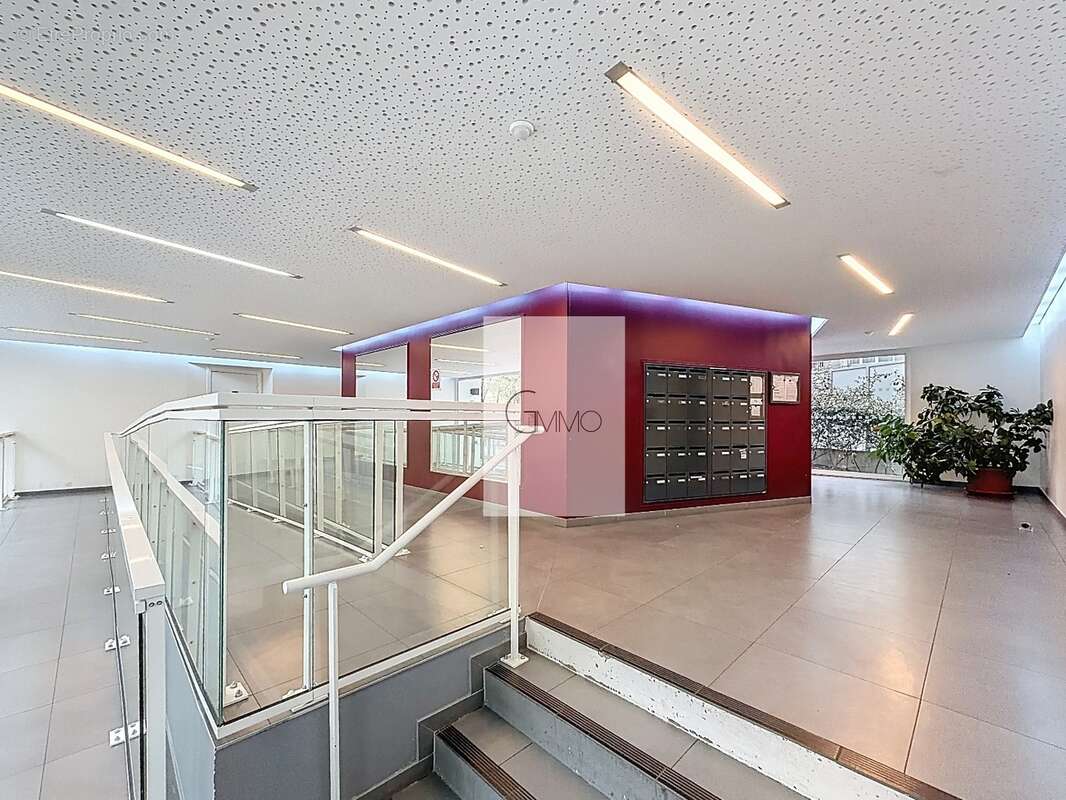 Appartement à L'HAY-LES-ROSES