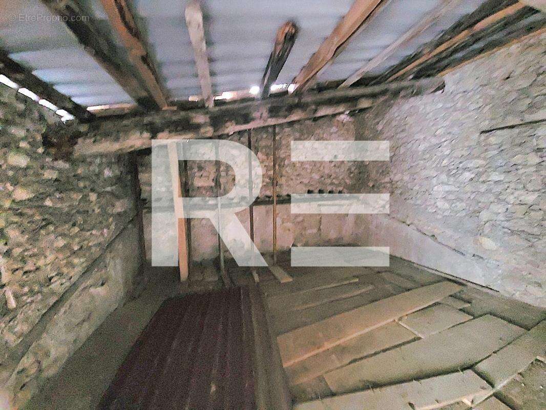 Maison à SAINT-GENIES-DE-MALGOIRES