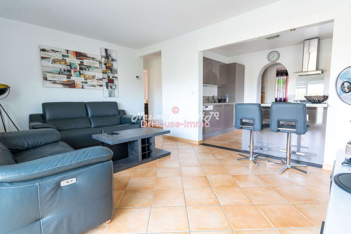 Maison à BONNIERES-SUR-SEINE