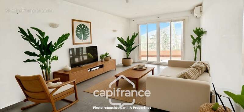Appartement à CUERS