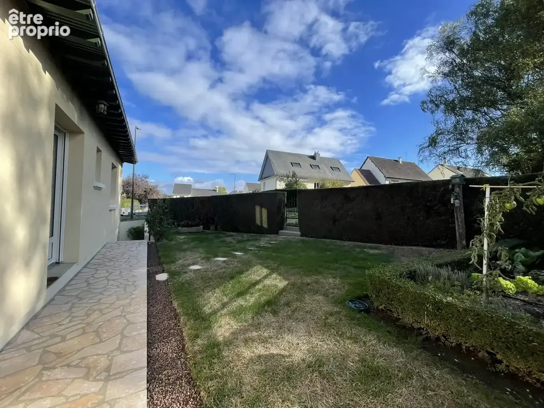 Maison 6 pièces 131 m² à vendre à Mayenne (53100) - photo 3