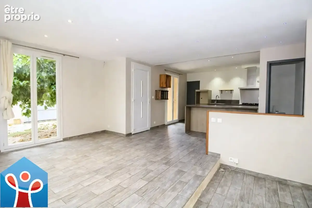 Villa T4 de plain-pied avec garage à CERS - photo 6