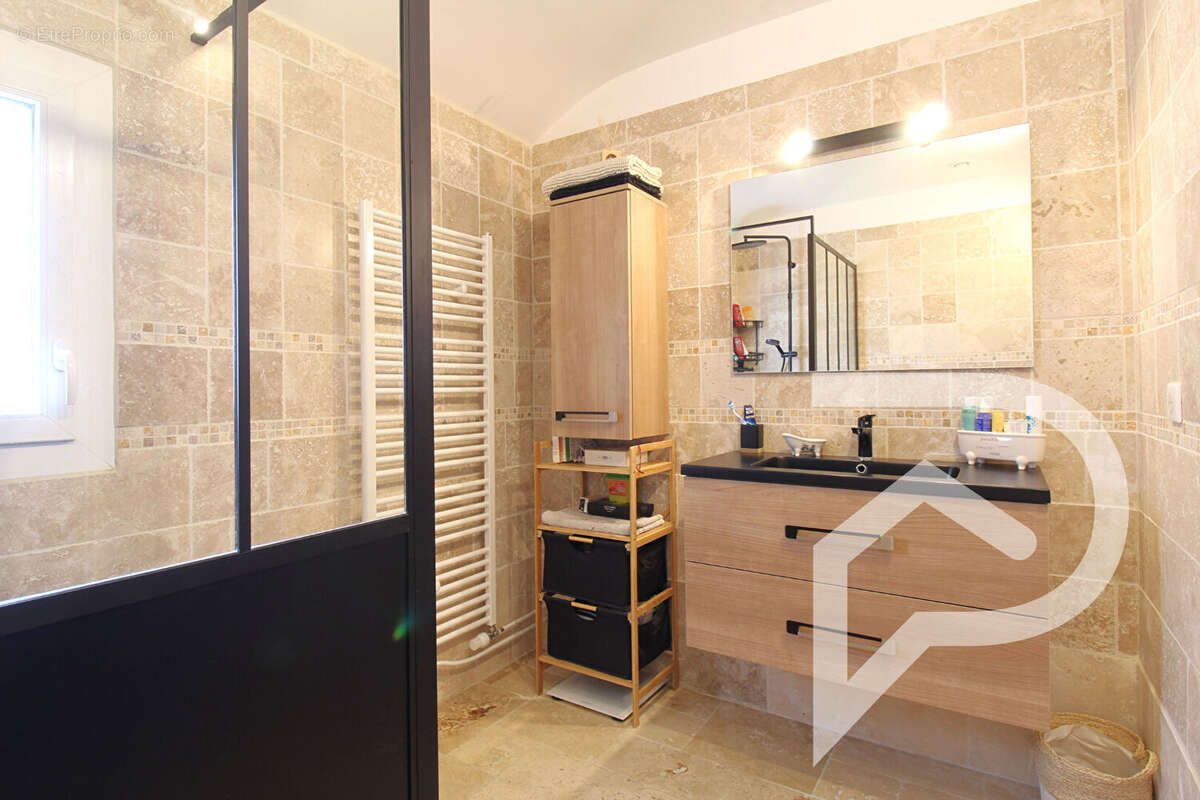 Maison à JONQUIERES