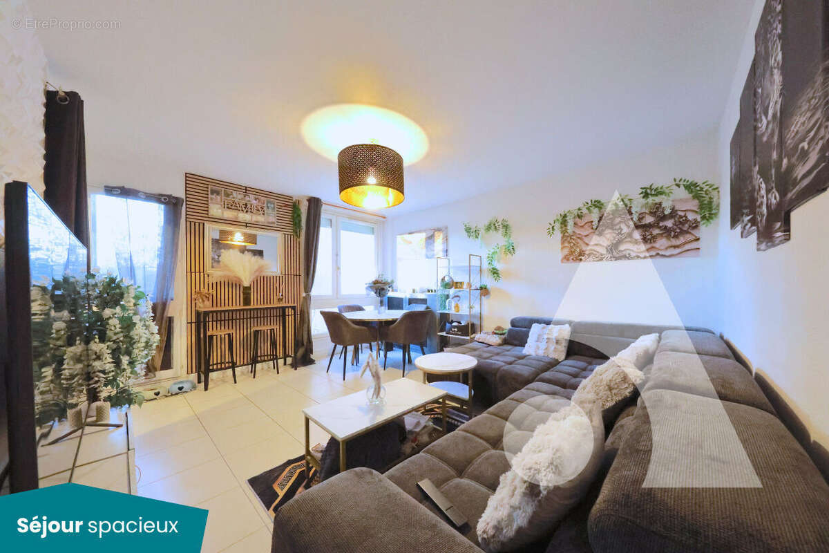 Appartement à CORBEIL-ESSONNES