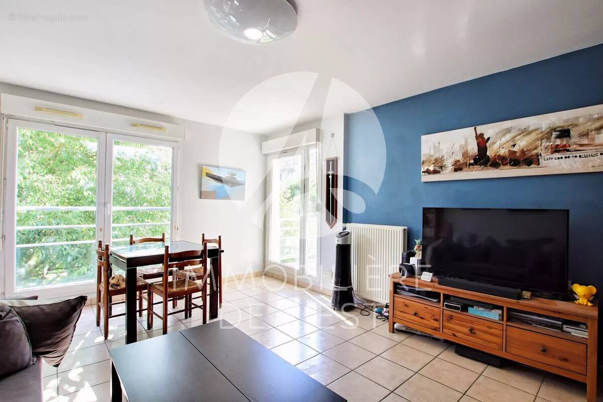 Appartement à LYON-8E