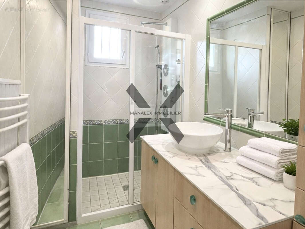 Maison à SAINT-VINCENT-DE-BOISSET