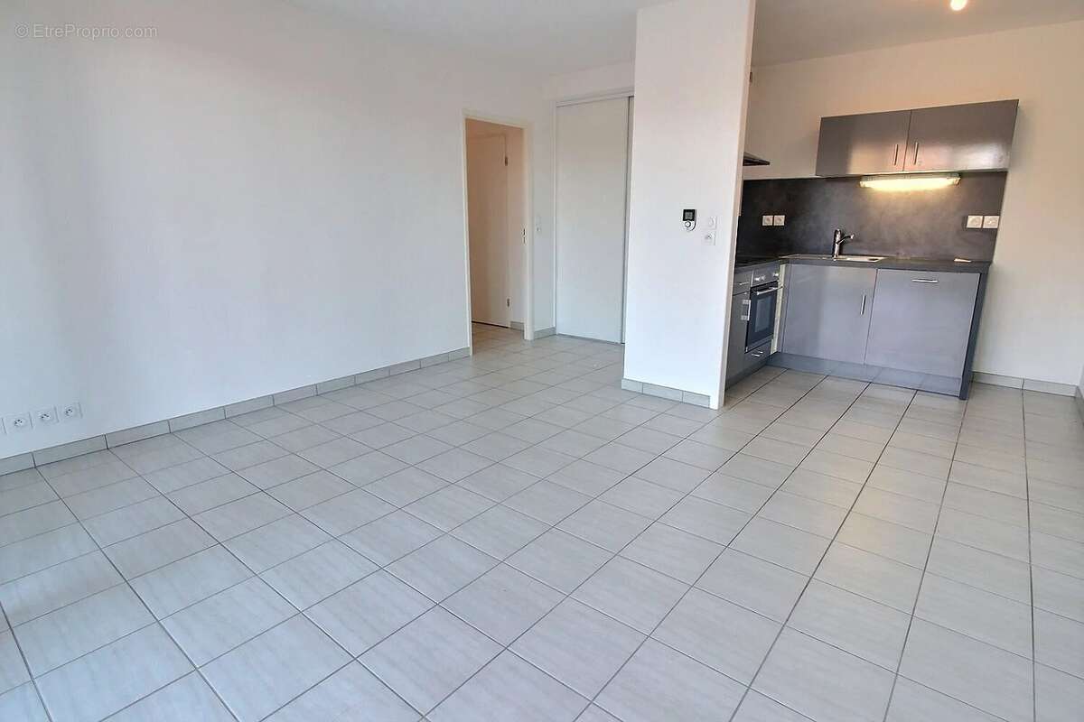 Appartement à VIRY