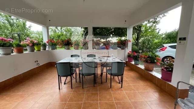 Maison 170 m² à Golfech  - photo 6