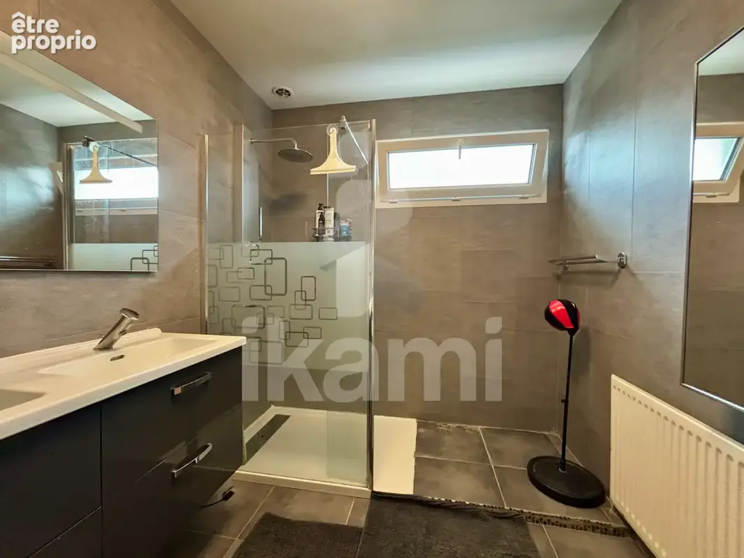 Maison 4 pièces - 3 chambres - Entièrement rénovée - Jardin sans vis à vis - photo 6