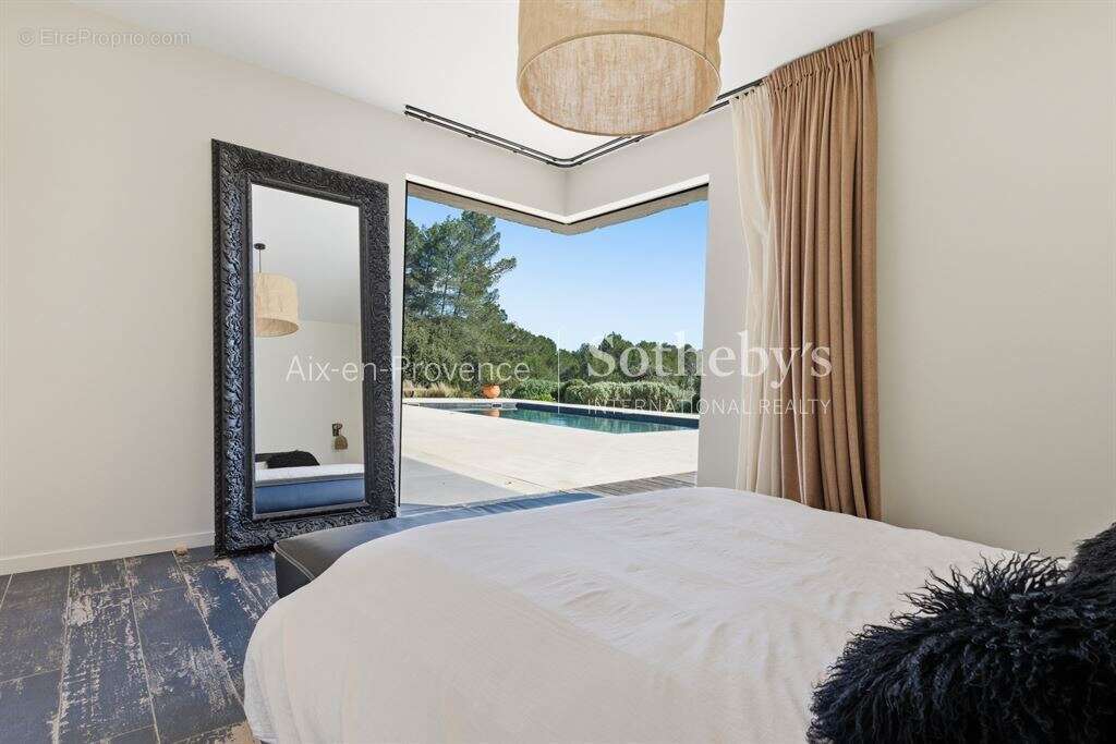 Propriété contemporaine avec vue sur la Sainte-Victoire - photo 13