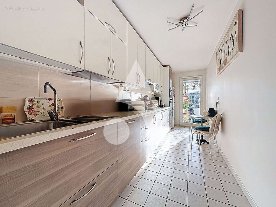 Appartement à RUEIL-MALMAISON