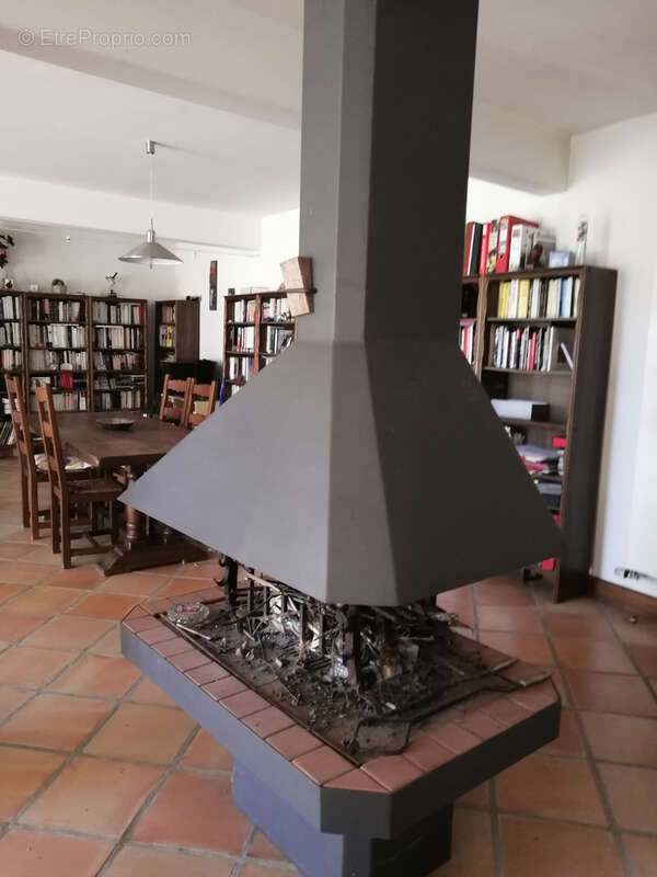 Maison à FRAUSSEILLES