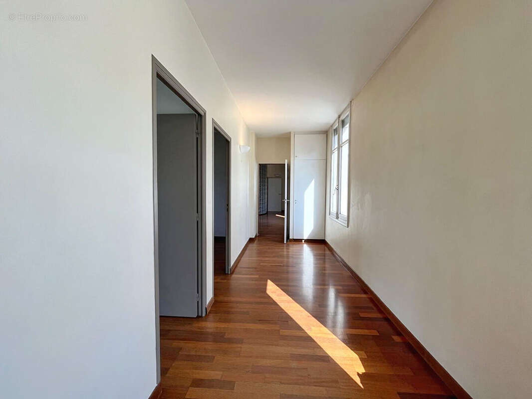 Appartement  4 pièce(s) - Coeur de ville - 114 m2 - Chambéry - photo 6
