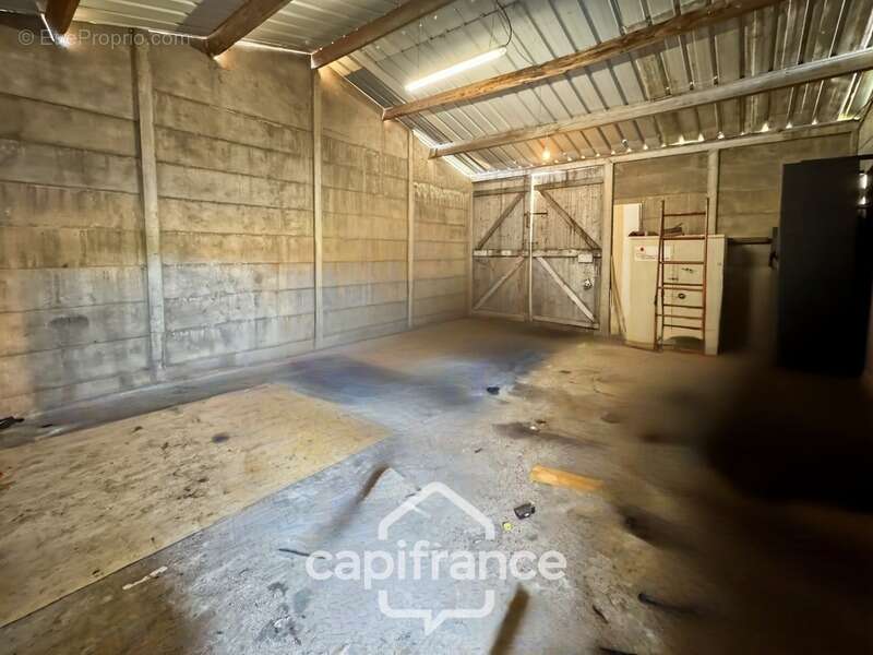 Maison à OUROUX-SUR-SAONE