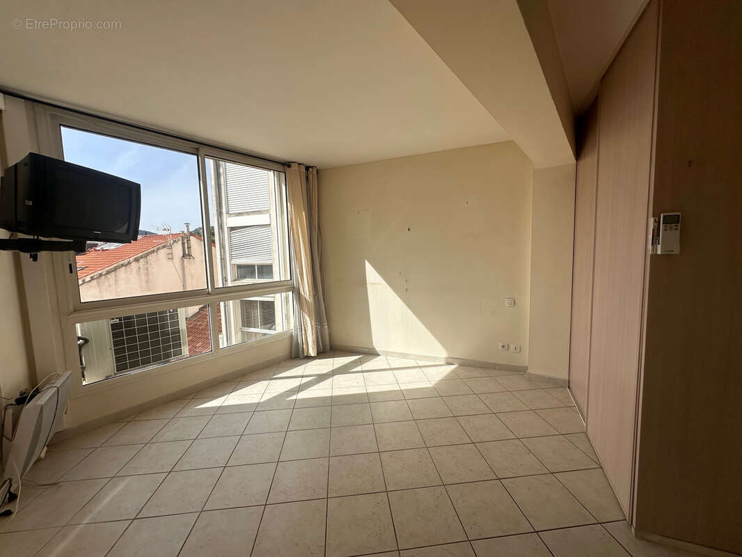 Appartement à HYERES