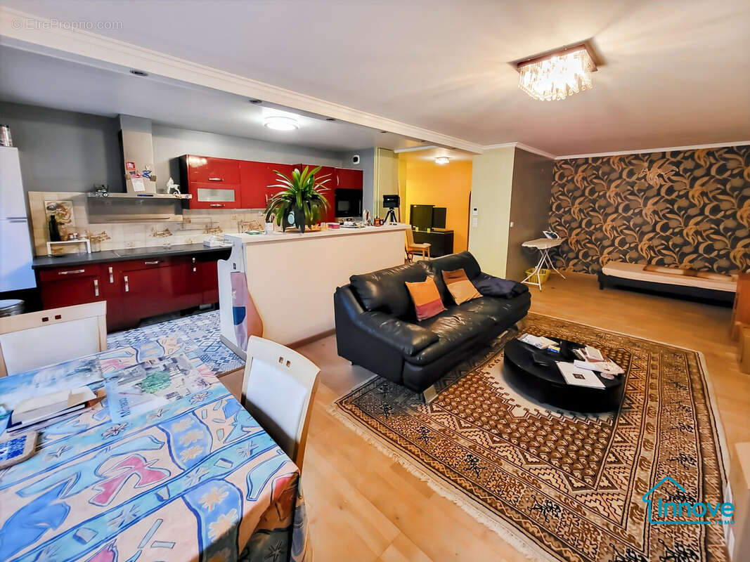 Appartement à PARIS-14E