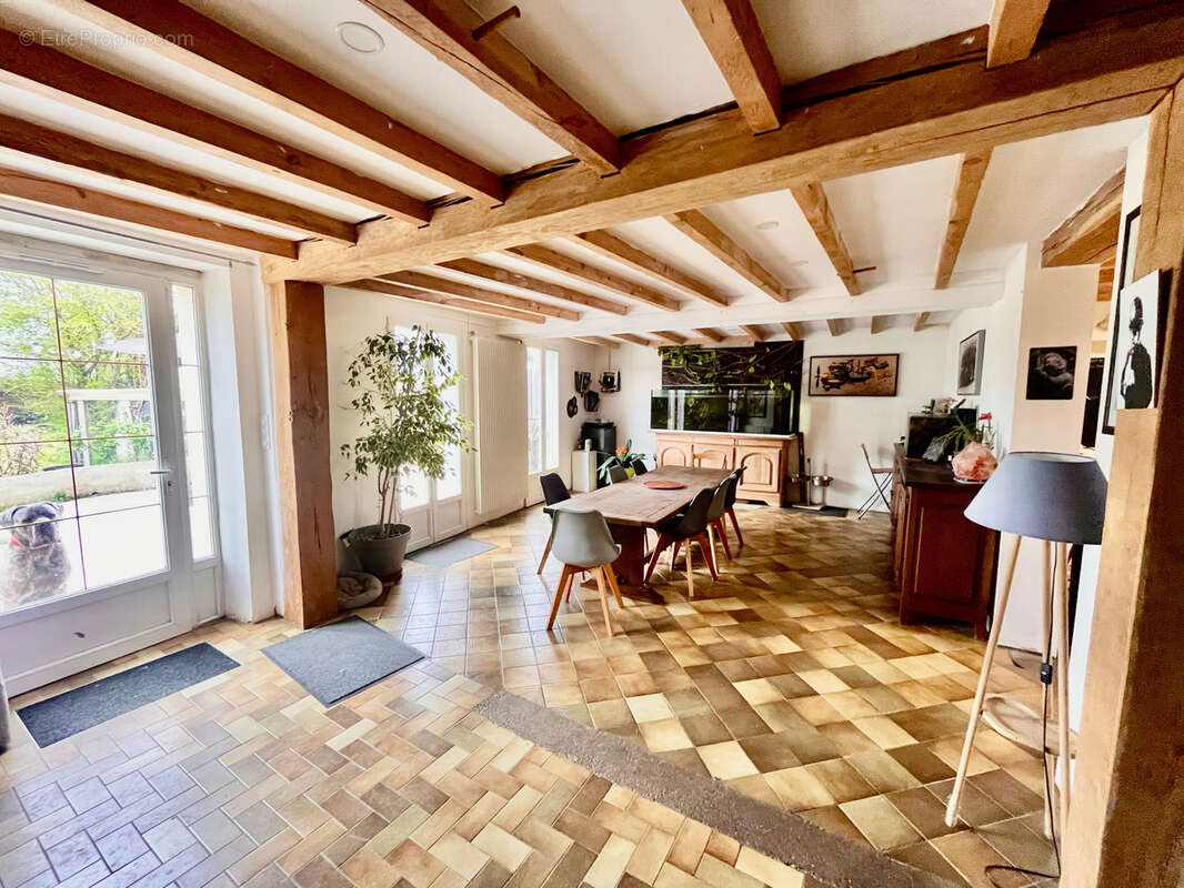 Maison à BOUILLE-LORETZ