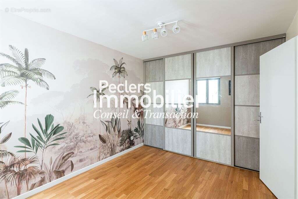 Loft familial d'exception de 112m2 avec terrasse et jardin  – nanterre centre ville - photo 13
