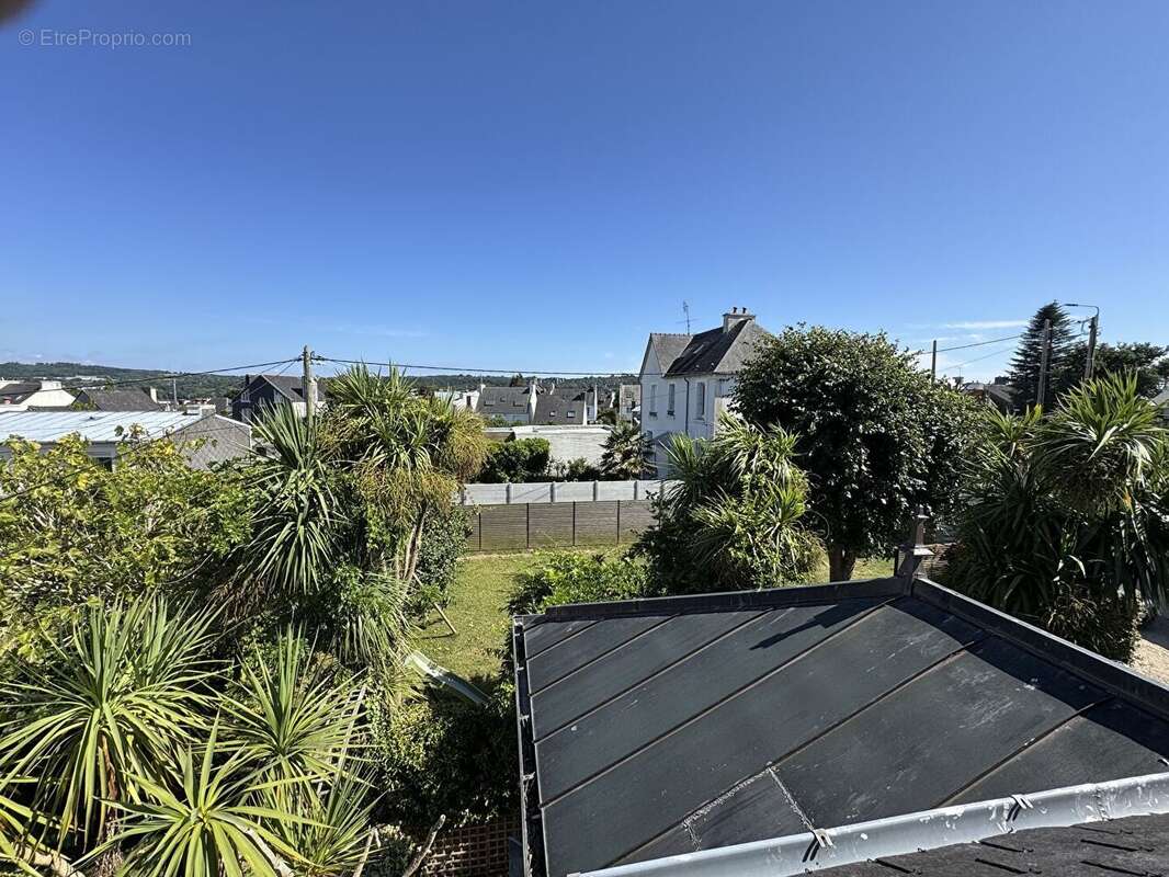 Maison à LE RELECQ-KERHUON