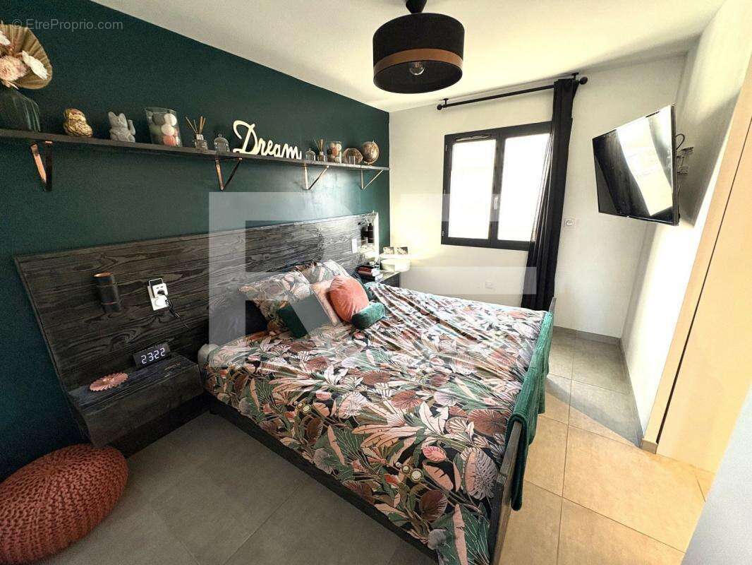 Maison à LA CALMETTE