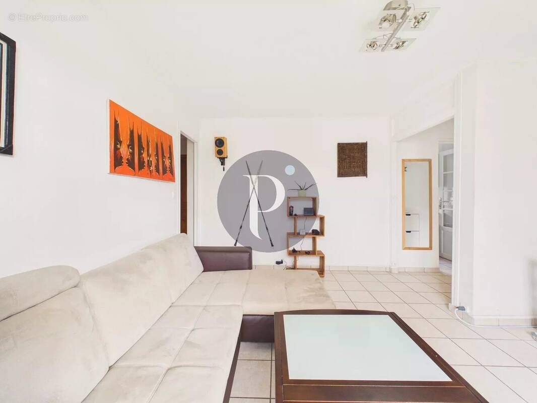 Appartement à VERRIERES-LE-BUISSON