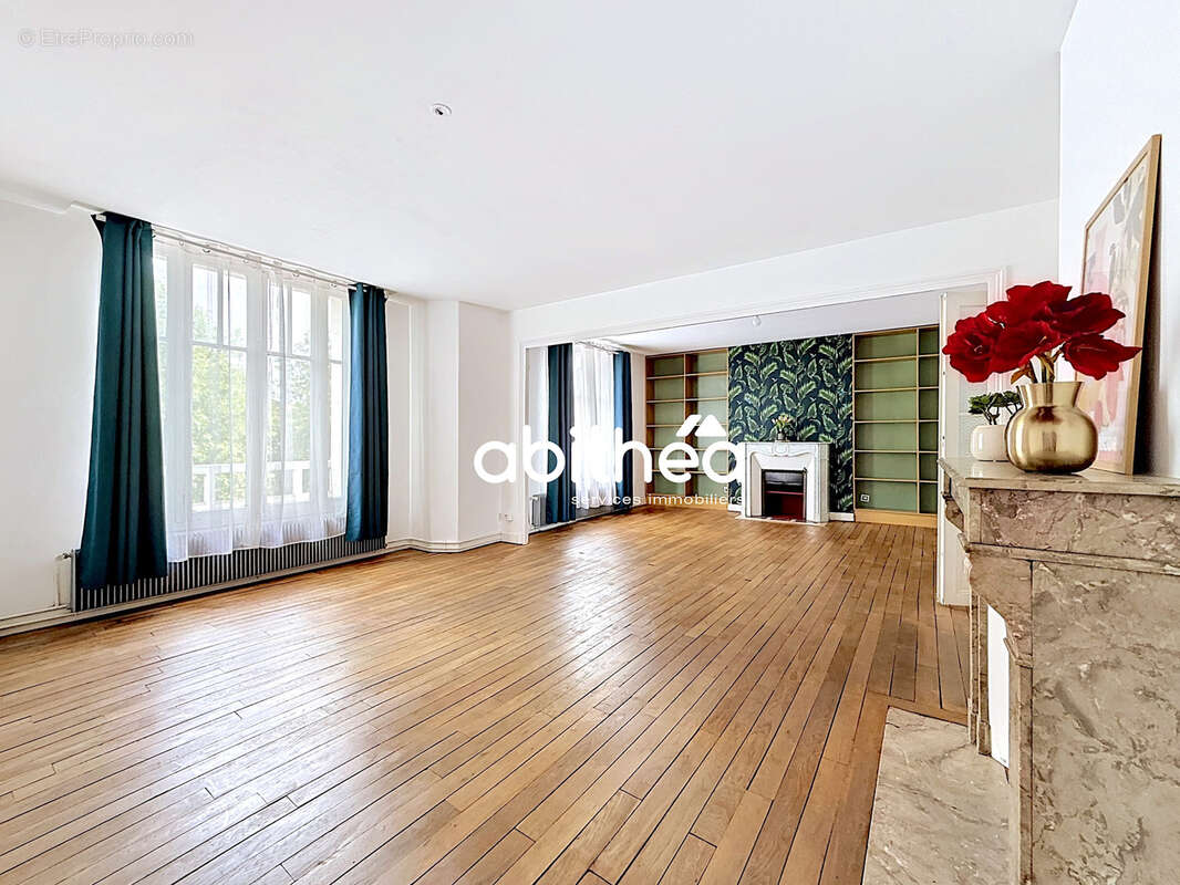 Grand appartement hyper-centre - photo 3