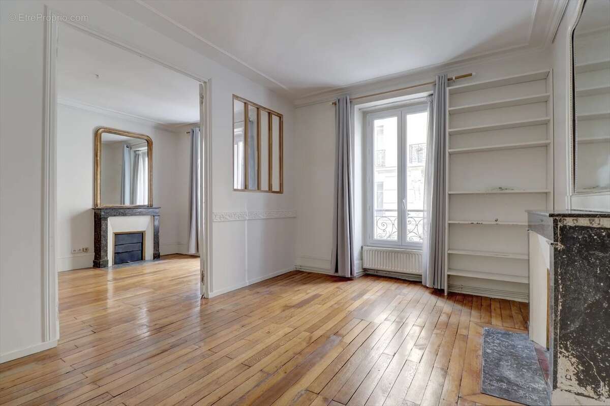 Appartement à PARIS-19E