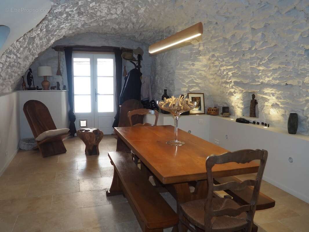 Maison à LA GARDE-FREINET