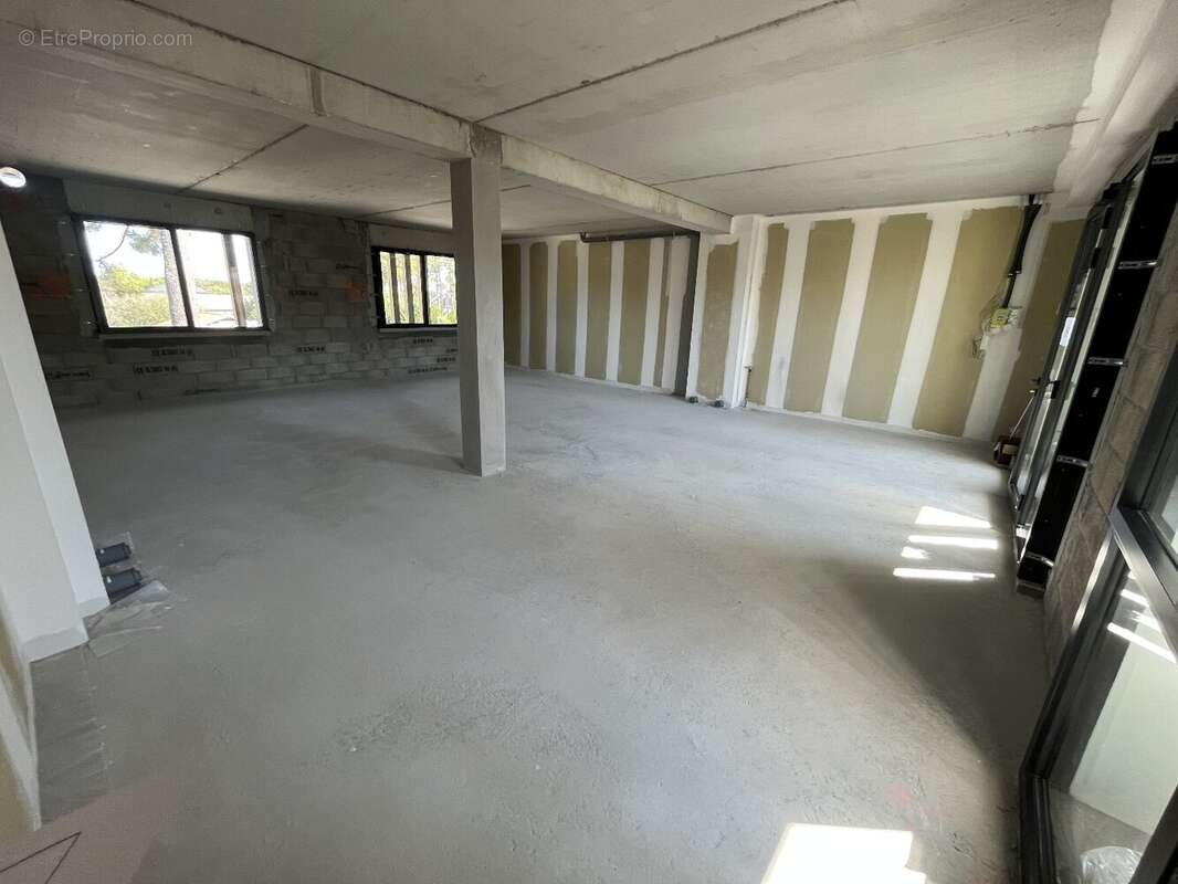 Commerce 82 m² à Hossegor  - photo 3