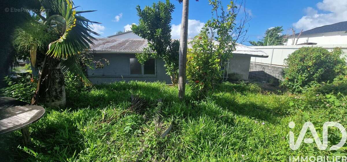 Photo 2 - Maison à SAINT-BENOIT