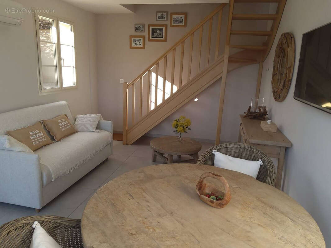 Maison à PLAN-DE-LA-TOUR