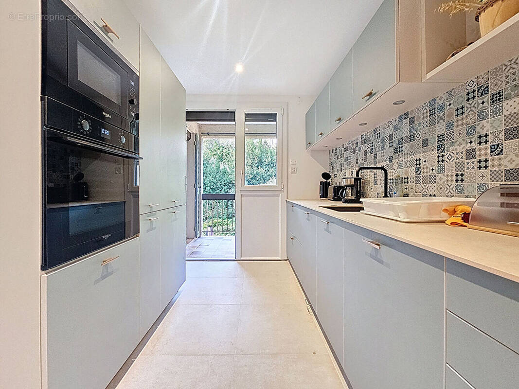 Appartement à VILLENEUVE-LES-AVIGNON