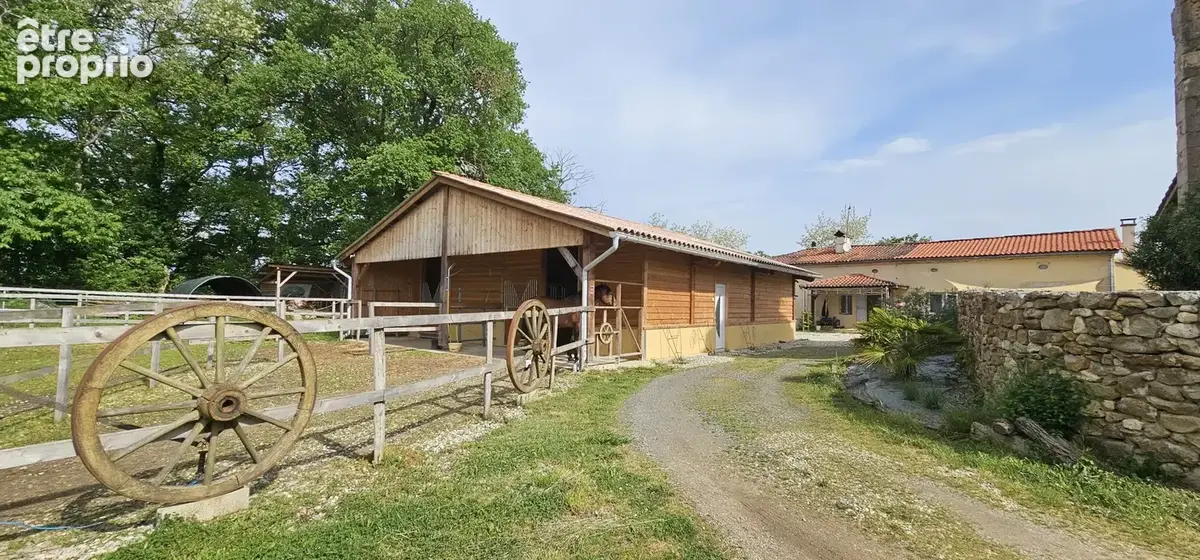 Maison à CASTELNAU-D'AUZAN