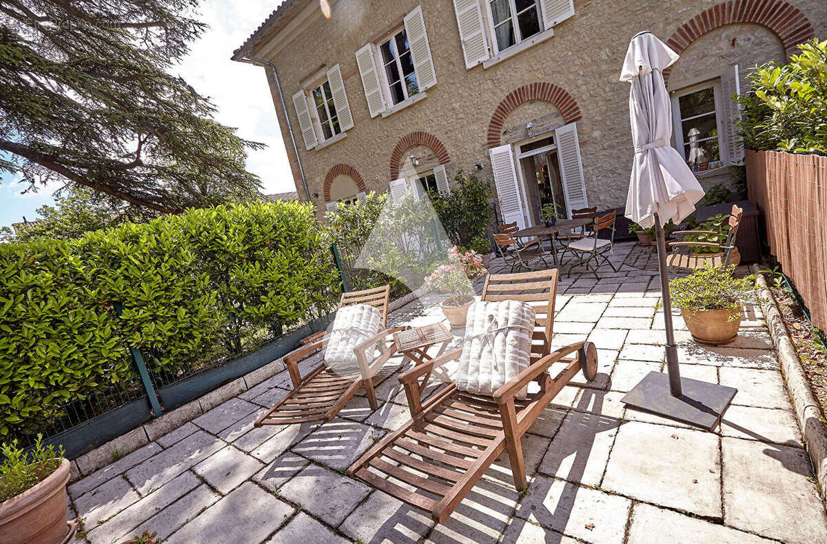 Maison à ARNAS