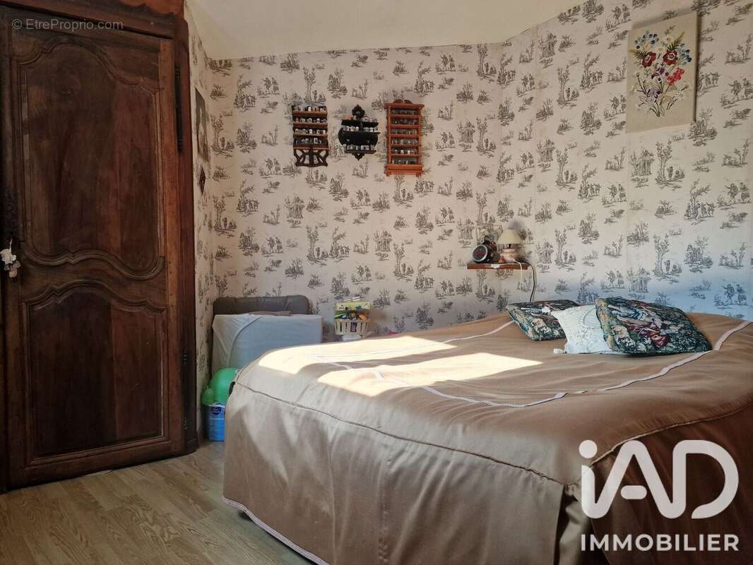 Maison 199 m² à Montreuil-Bellay  - photo 6
