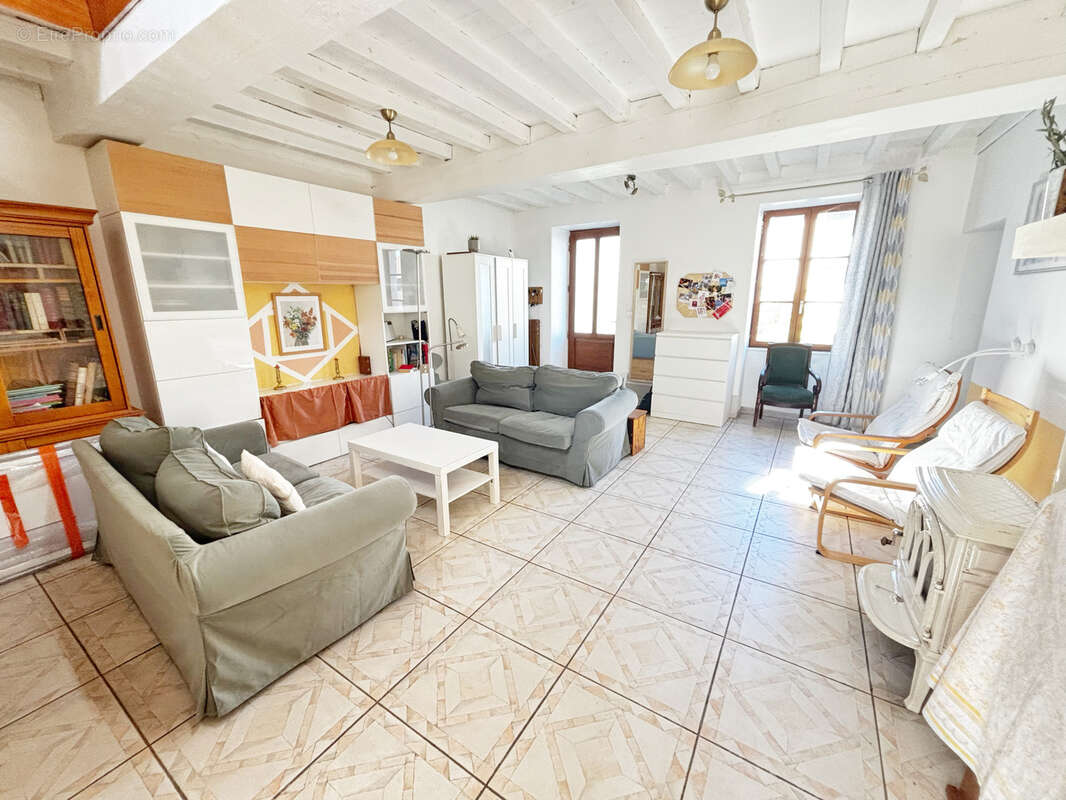 Maison à VAULX-MILIEU