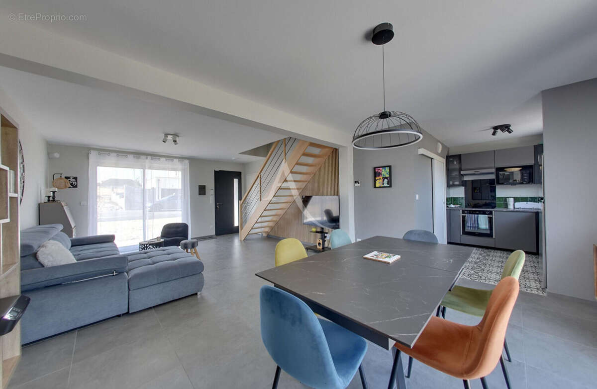 Maison  5 pièce(s) 100 m2 - photo 5