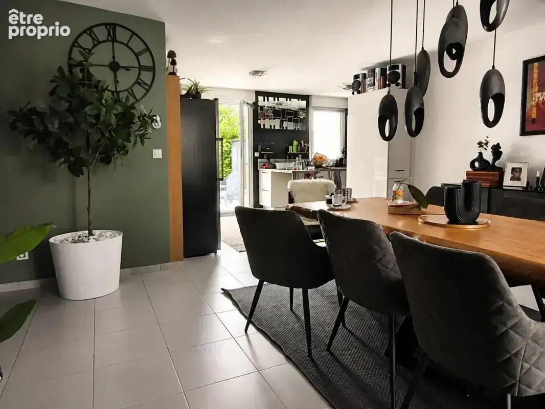 Maison de 6 pièces de 144 m² à Tourville-sur-Odon - photo 2