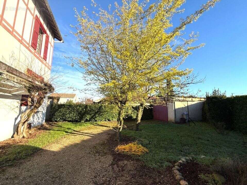 Maison à ROMANS-SUR-ISERE