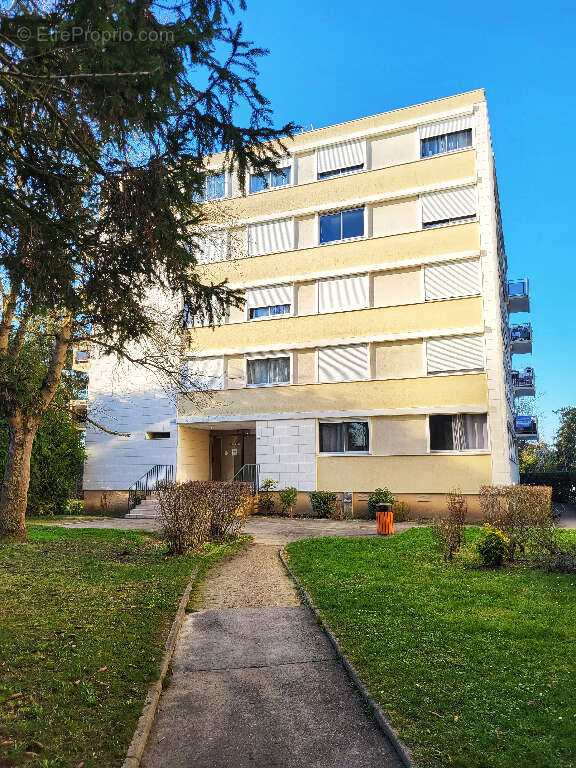 Appartement à SAINT-LEU-LA-FORET