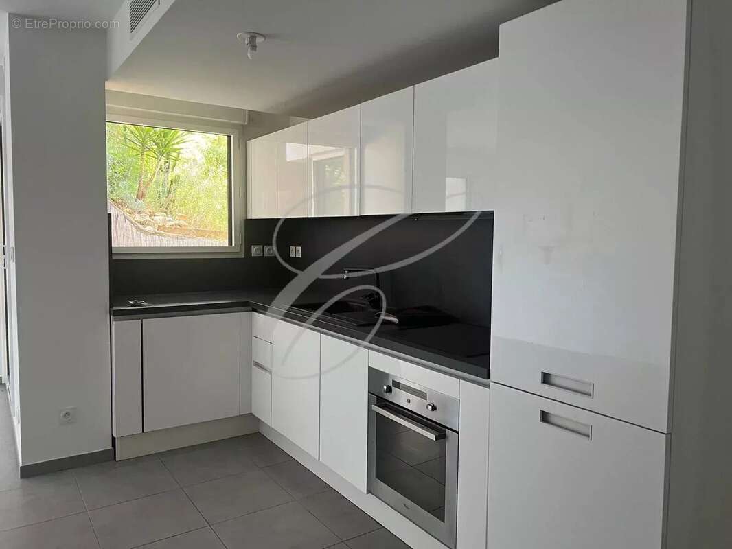 Appartement à ROQUEBRUNE-CAP-MARTIN