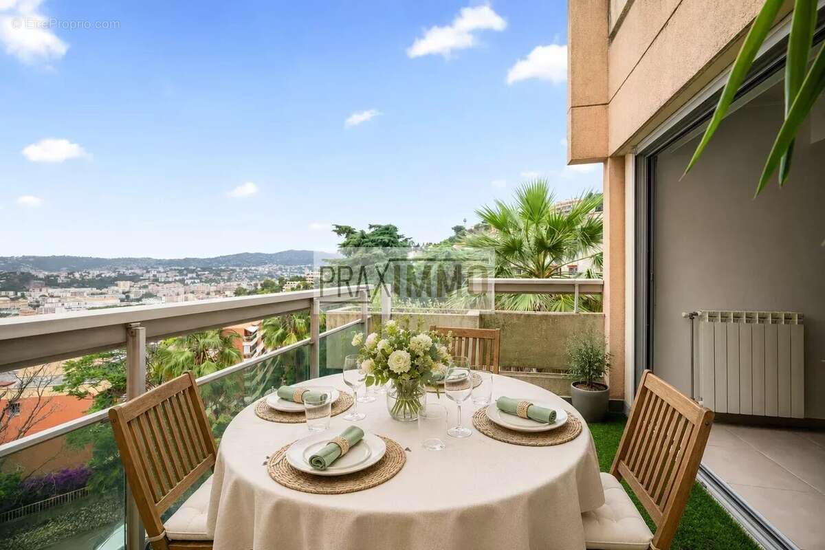 Appartement 82 m² à Nice  - photo 2
