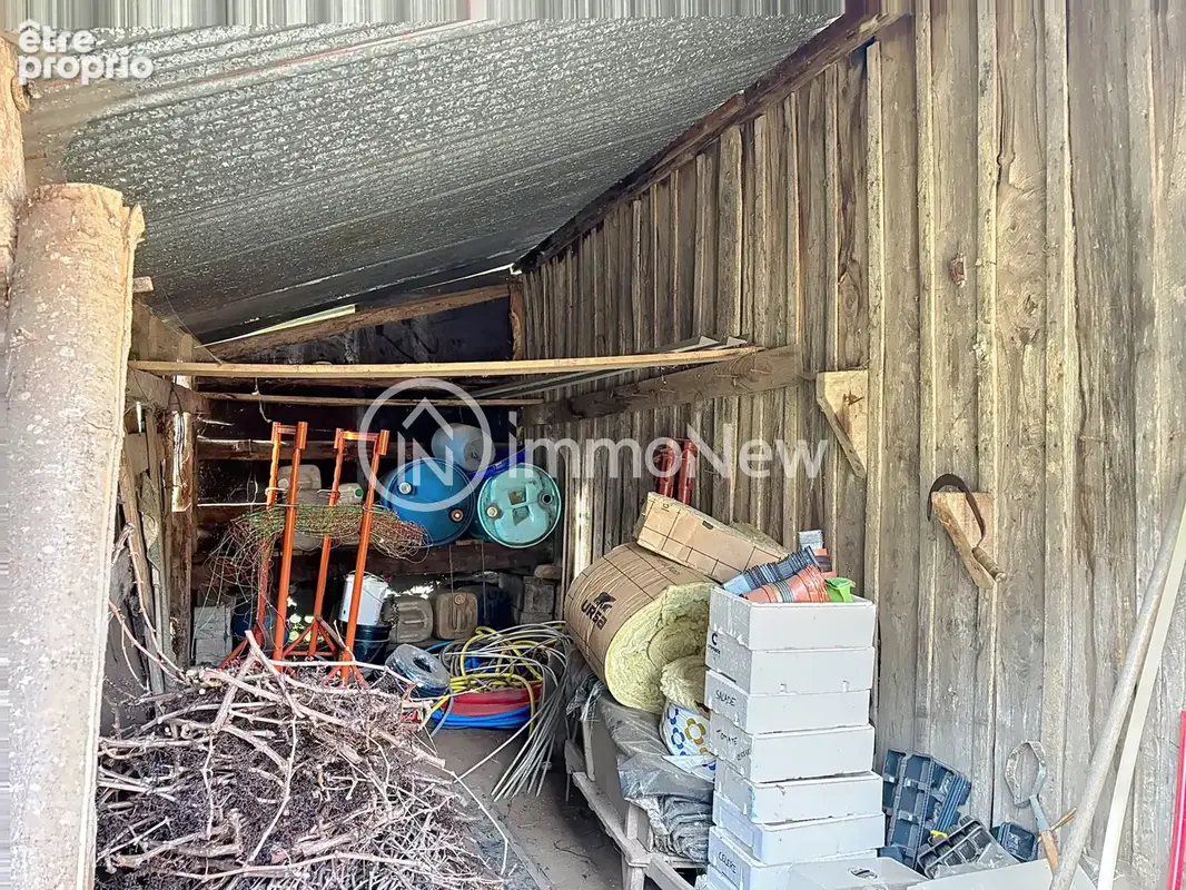 Grange a renover 100 m2 en lisiere de foret vue exceptionnelle sur 4 hectares environ - photo 9